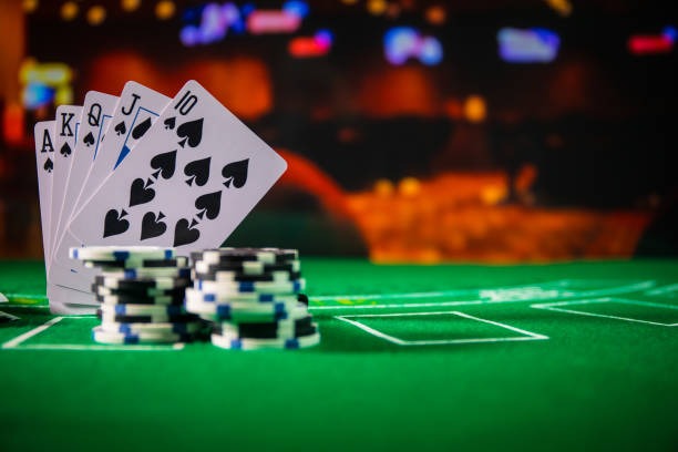 lunabet78 login progressive web app home screen showing betting markets and live-dealer table cards