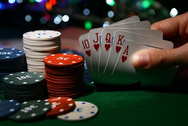 Mobile screen showing Valorant coverage and live casino table access